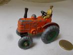 1955 Dinky Toys 301 FIELD MARSHALL TRACTOR + DRIVER!, Ophalen of Verzenden, Gebruikt, Tractor of Landbouw, Dinky Toys