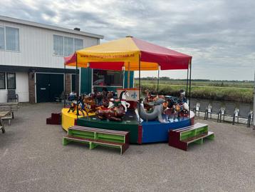 Te huur draaimolen,zweefmolen,springkussen,attractie beschikbaar voor biedingen