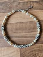 ketting met parel en goudkralen, en strass steentjes 43 cm, Ophalen of Verzenden, Zo goed als nieuw, Overige kleuren, Overige materialen