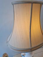 Vintage metalen lampenvoet met handgemaakte kap, Huis en Inrichting, Lampen | Tafellampen, Heikant 21 Kaatsheuvel, 50 tot 75 cm