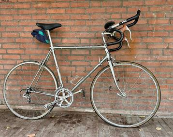 Vintage Racefiets Jan Janssen Champion Du Mone beschikbaar voor biedingen