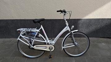 Batavus mambo dames fiets 28 inch beschikbaar voor biedingen