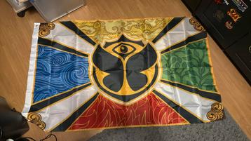 Vlag Tomorrow land beschikbaar voor biedingen