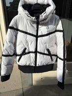 Goldbergh Ski jack wit met zwarte details, Kleding | Dames, Maat 38/40 (M), Ophalen of Verzenden, Zo goed als nieuw, Jack