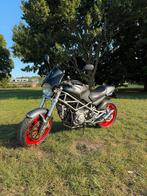 Ducati Monster 2005 - 45.000km-grijs/rood-992cc, 2 cilinders, Particulier, Minimaal motorrijbewijs A1, Naked bike