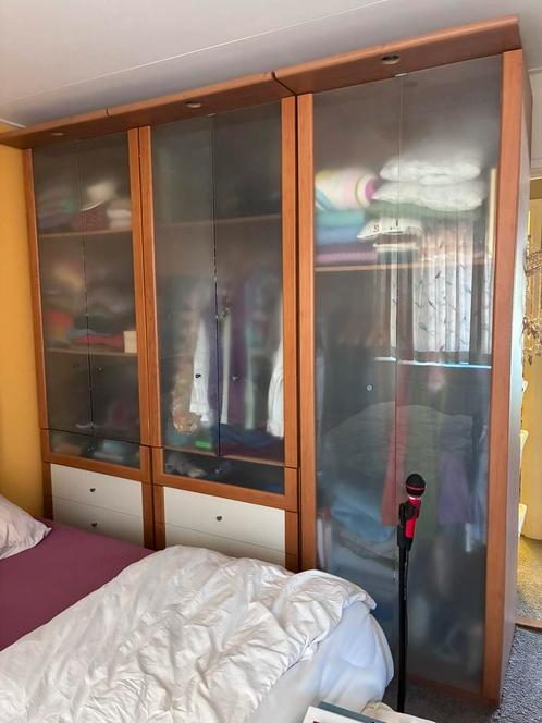 Askedal 3 grote kledingkasten wit, hout met glazen deuren, Huis en Inrichting, Kasten | Kledingkasten, Gebruikt, 200 cm of meer
