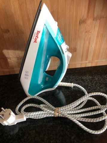 Strijkbout Virtuo FV1710 Tefal stoomstrijkijzer anti kalk  beschikbaar voor biedingen
