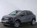Volkswagen T-Roc 1.0 TSI 110 PK Style Business | LED | Trekh, Stof, Gebruikt, 1194 kg, Bedrijf