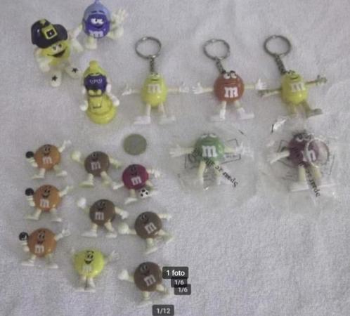 17 Items M&M (mars) o.a. sleutelhangers, schaakstuk, e.d., Verzamelen, Merken en Reclamevoorwerpen, Zo goed als nieuw, Gebruiksvoorwerp
