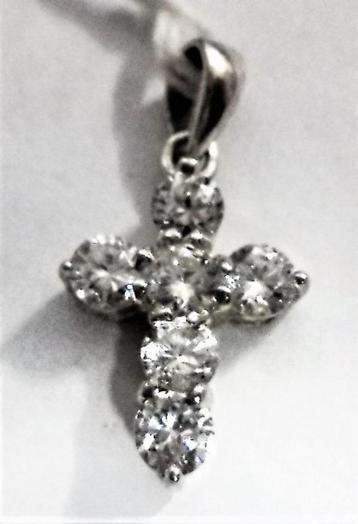 Mooi flonkerend zilveren hangertje, kruisje met zirkonia \ beschikbaar voor biedingen