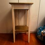 Hoge bijzet tafel pilaar goudkleur en wit planten tafel, Huis en Inrichting, Woonaccessoires | Zuilen en Pilaren, Ophalen, Gebruikt