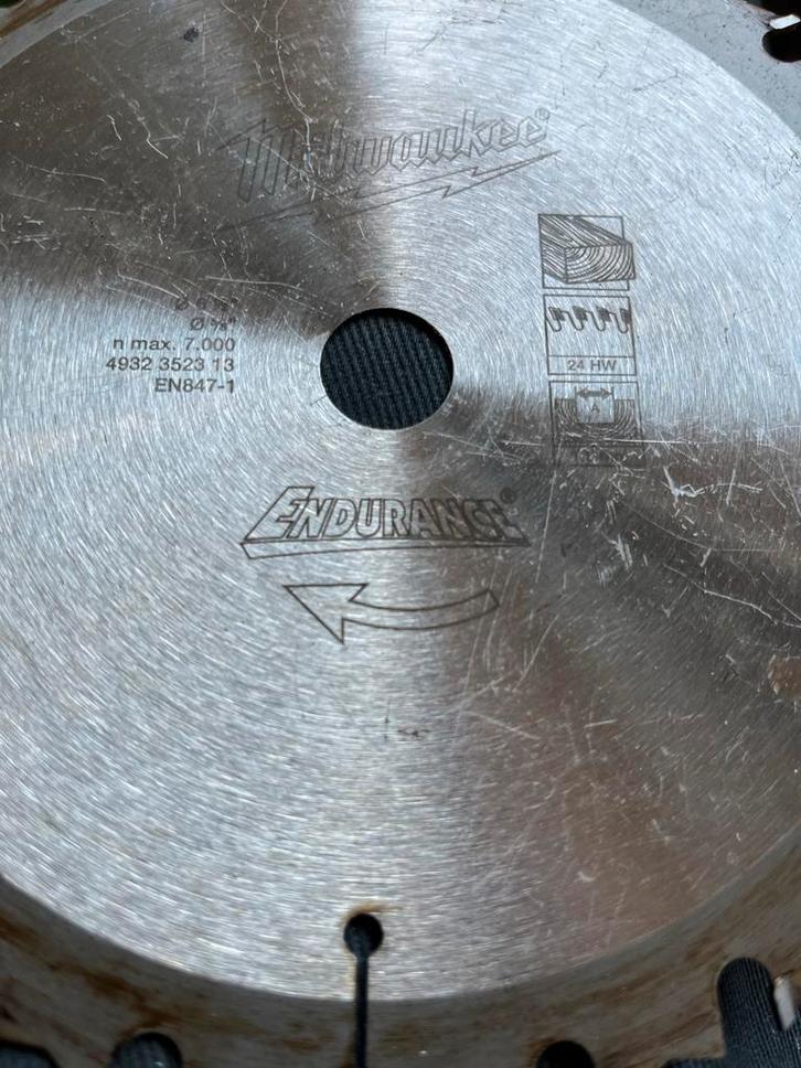 Milwaukee Cirkelzaagblad 165mm ZGAN, Doe-het-zelf en Verbouw, Gereedschap | Zaagmachines, Zo goed als nieuw, Cirkelzaag, 1200 watt of meer