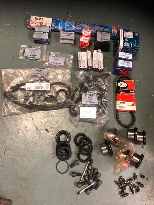 Te koop: Partij onderdelen voor Mercedes, 207, 307, etc, Auto-onderdelen, Overige Auto-onderdelen, Mercedes-Benz, Nieuw, Ophalen of Verzenden