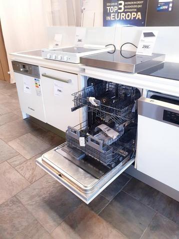 Inbouw vaatwasser Whirlpool✅️ 81cm Nieuw‼️ OutLet  beschikbaar voor biedingen