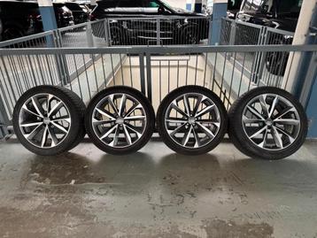Audi Q7 velgen 285/40 R21 winterbanden beschikbaar voor biedingen