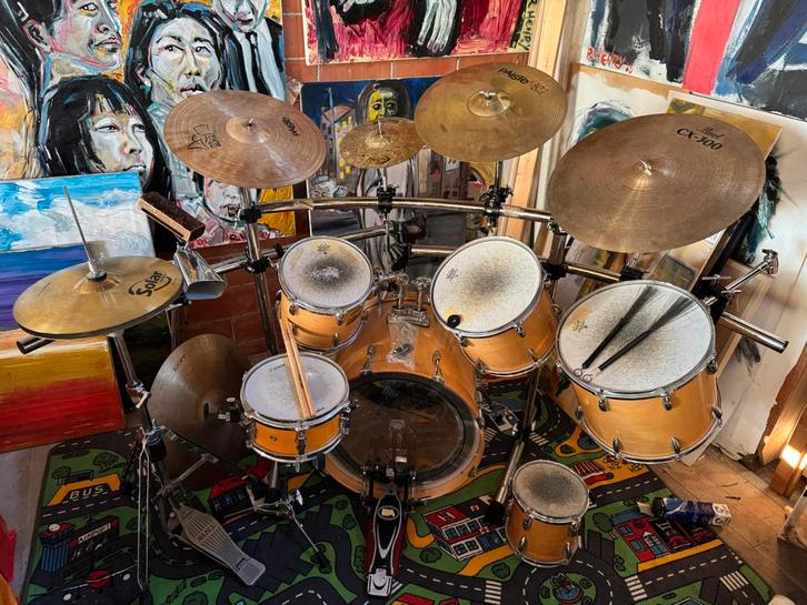 Uitgebreid Osan drumstel op gibraltar rack, Muziek en Instrumenten, Drumstellen en Slagwerk, Zo goed als nieuw, Overige merken