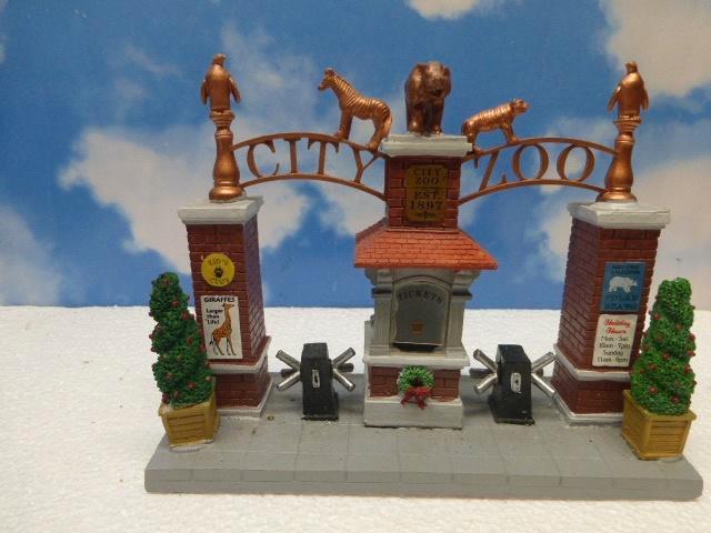 lemax City zoo entrance dierentuin entree kerstdorp tafereel, Diversen, Kerst, Zo goed als nieuw, Ophalen of Verzenden