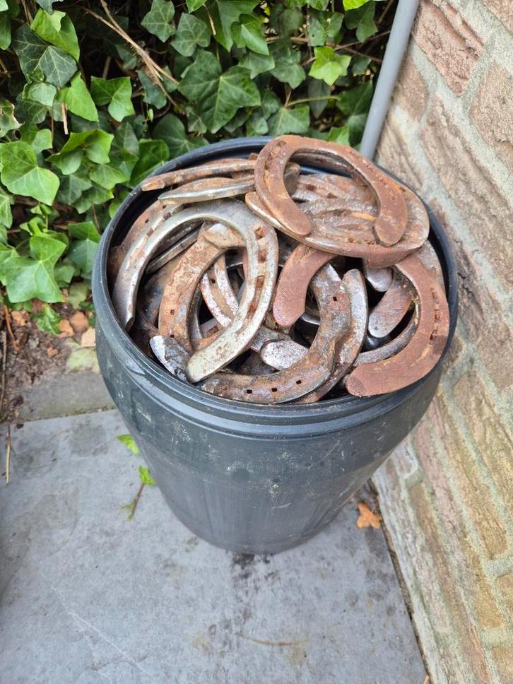 Gebruikte hoefijzers, Hobby en Vrije tijd, Knutselen, Gebruikt, Materiaal, Ophalen of Verzenden