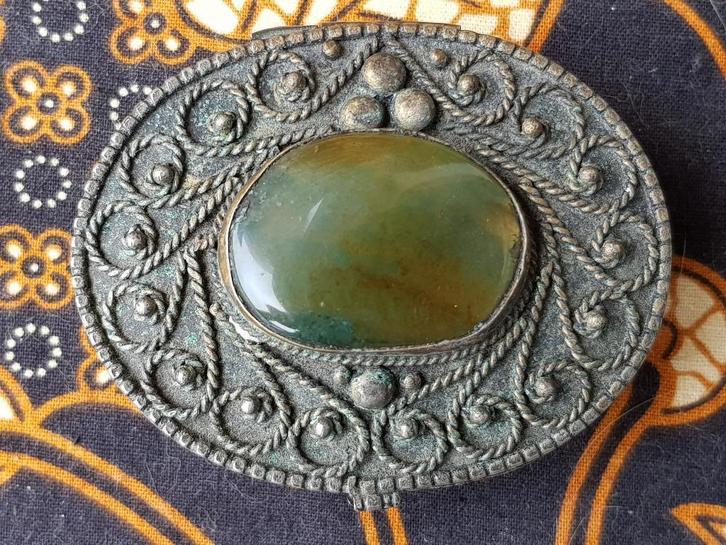 Mooi antiek Oosters bewerkt Oosters koper met steen 7 cm., Antiek en Kunst, Kunst | Niet-Westerse kunst, Ophalen of Verzenden