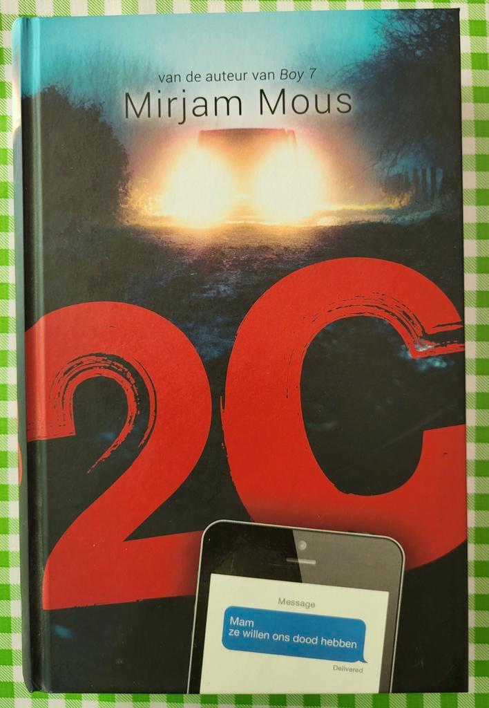 Mirjam Mous - 2C, Boeken, Kinderboeken | Jeugd | 13 jaar en ouder, Zo goed als nieuw, Ophalen of Verzenden