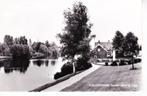 ALBLASSERDAM,- Gezicht vanaf de brug.  01-10, Verzamelen, Ansichtkaarten | Nederland, Verzenden, 1960 tot 1980, Ongelopen, Zuid-Holland