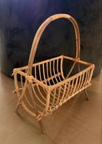 Rotan Tijdschriftenmand - Nieuwstaat!, Ophalen of Verzenden, Zo goed als nieuw