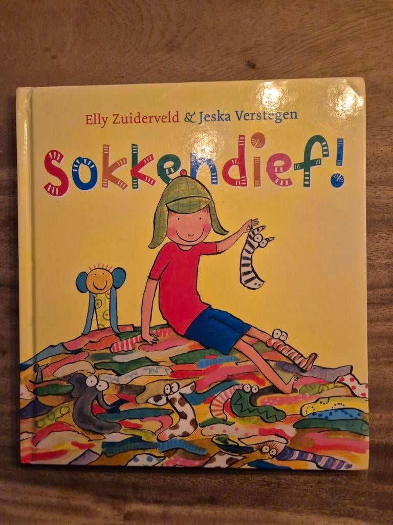 Sokkendief! - Elly Zuijderveld & Jeska Verstegen, Ophalen of Verzenden, Zo goed als nieuw, Elly Zuijderveld & Jeska Verstegen