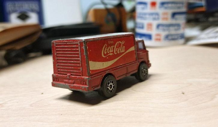 Corgi Junior (Coca cola vrachtwagentje), Hobby en Vrije tijd, Modelauto's | 1:87, Gebruikt, Bus of Vrachtwagen, Corgi, Ophalen