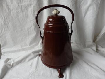Brocante emaille Bruine Doofpot met porseleinen knop beschikbaar voor biedingen