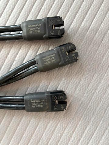 Enphase Q-Cable landscape 3-fase beschikbaar voor biedingen