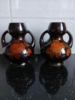 Twee vintage vaasjes met rozenmotief, Antiek en Kunst, Antiek | Vazen, Ophalen