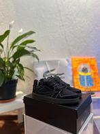 NIKE AIR JORDAN 1 LOW TRAVIS SCOTT BLACK PHANTOM, Kleding | Heren, Schoenen, Ophalen of Verzenden, Zo goed als nieuw, Zwart, Sneakers of Gympen