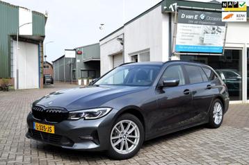 BMW 3-serie Touring 318i Edition Plus/Trekhaak/Leer/1 eigena beschikbaar voor biedingen