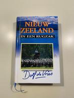 In een rugzak Dolf de Vries - Nieuw Zeeland *, Boeken, Reisverhalen, Australië en Nieuw-Zeeland, Ophalen of Verzenden, Zo goed als nieuw