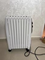 Elektrische verwarmimg / olieradiator, Huis en Inrichting, Kachels, Oliekachel, Elektrisch, Ophalen of Verzenden, Zo goed als nieuw