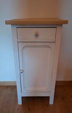 Kastje nachtkastje, Huis en Inrichting, Ophalen, Minder dan 45 cm, 70 cm of meer