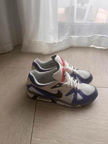 Nike air structure maat 45 beschikbaar voor biedingen