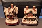 Kerstdorp huisjes 2 stuks in doos.  Zonder verlichting., Diversen, Kerst, Ophalen of Verzenden, Zo goed als nieuw