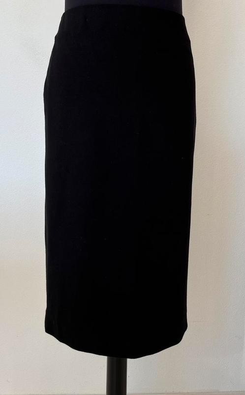 Marccain zwarte winterrok maat no 5 (=42), Kleding | Dames, Rokken, Zo goed als nieuw, Maat 42/44 (L), Zwart, Ophalen of Verzenden
