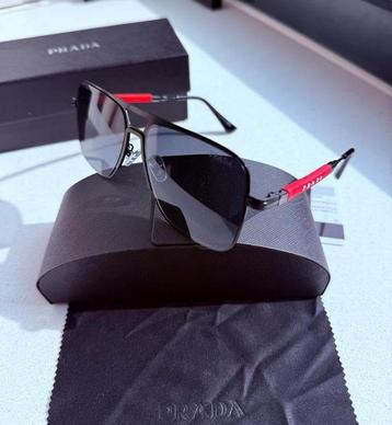 ⭐️Prada Linea Rossa-brillen  2025 beschikbaar voor biedingen