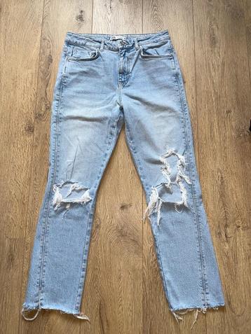 ZARA licht blauwe denim gaten spijkerbroek jeans mt 38 beschikbaar voor biedingen