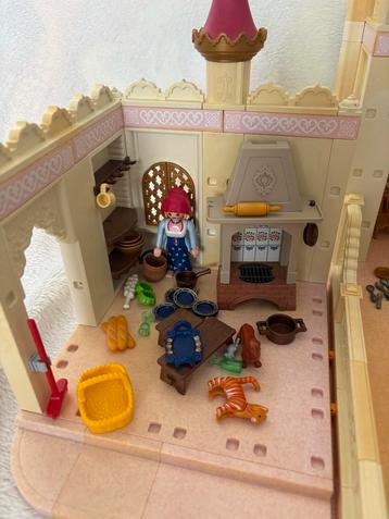 Playmobil Kasteel met Uitbreiding beschikbaar voor biedingen