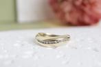 14 Karaat Golvende Gouden Ring, 18 tot 19, Ophalen of Verzenden, Zo goed als nieuw, Dame