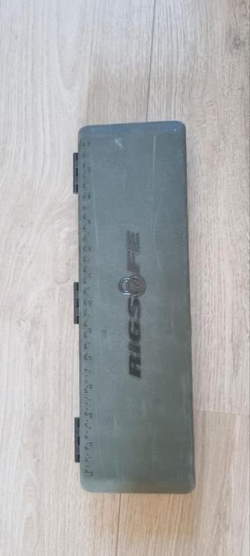 Korda rig box large beschikbaar voor biedingen