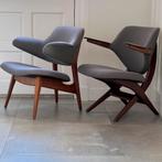 Van Teeffelen AWA Pelican en Pinguin stoelen gerestaureerd, Huis en Inrichting, Stoelen, Ophalen, Hout, Twee, Midcentury modern vintage Dutch design classics restored