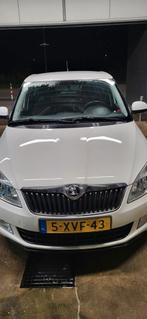Skoda Fabia 1.2 TSI 63KW 2015 Wit, Voorwielaandrijving, Stof, 40 €/maand, Zwart