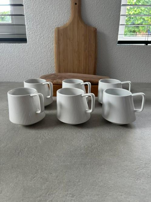 6 nieuwe unieke design kopjes van Bolia, Huis en Inrichting, Keuken | Servies, Nieuw, Kop(pen) en/of Schotel(s), Overige stijlen