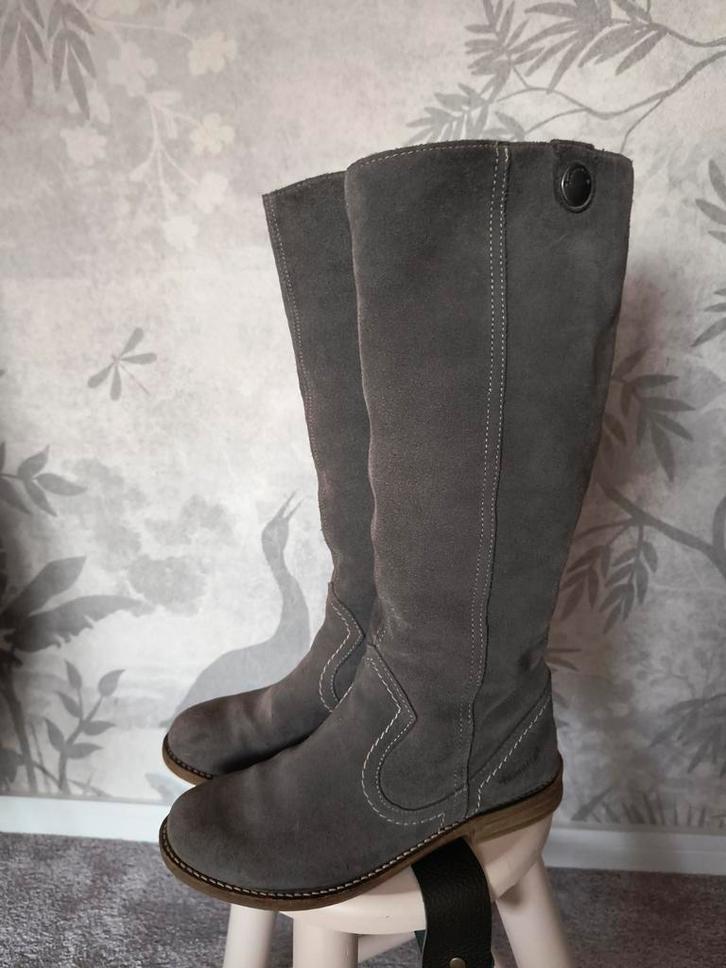 Grijs suède laarzen Tamaris, maat 38, Kleding | Dames, Schoenen, Zo goed als nieuw, Hoge laarzen, Grijs, Ophalen of Verzenden