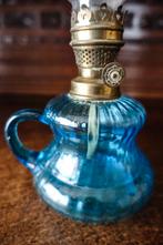 antiek olie lampje met oortje van blauw glas, Antiek en Kunst, Ophalen of Verzenden