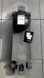 Longboard - Landyachtz Drop Hammer Night Fox + TSG helm, Ophalen of Verzenden, Zo goed als nieuw, Skateboard, Longboard